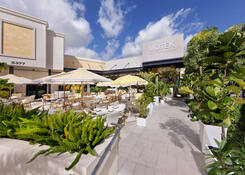 
                                	        Restaurant Row
                                    